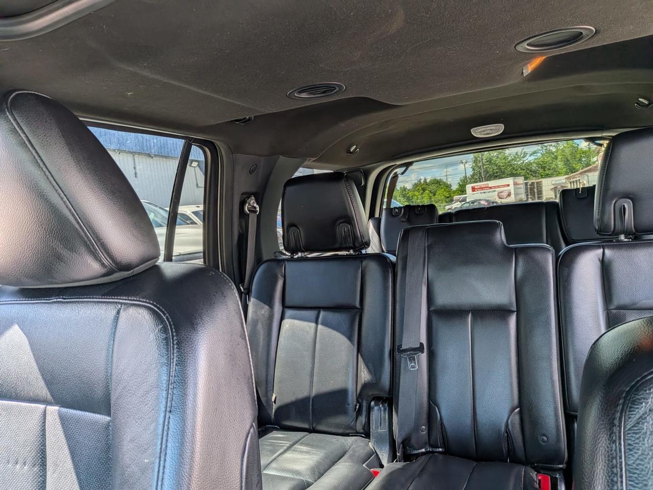 2017 Ford Expedition Limited  Photo