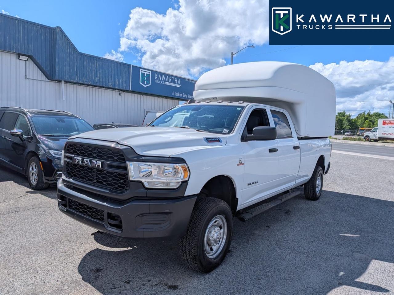 2022 RAM 2500 Tradesman Crew Cab Photo0
