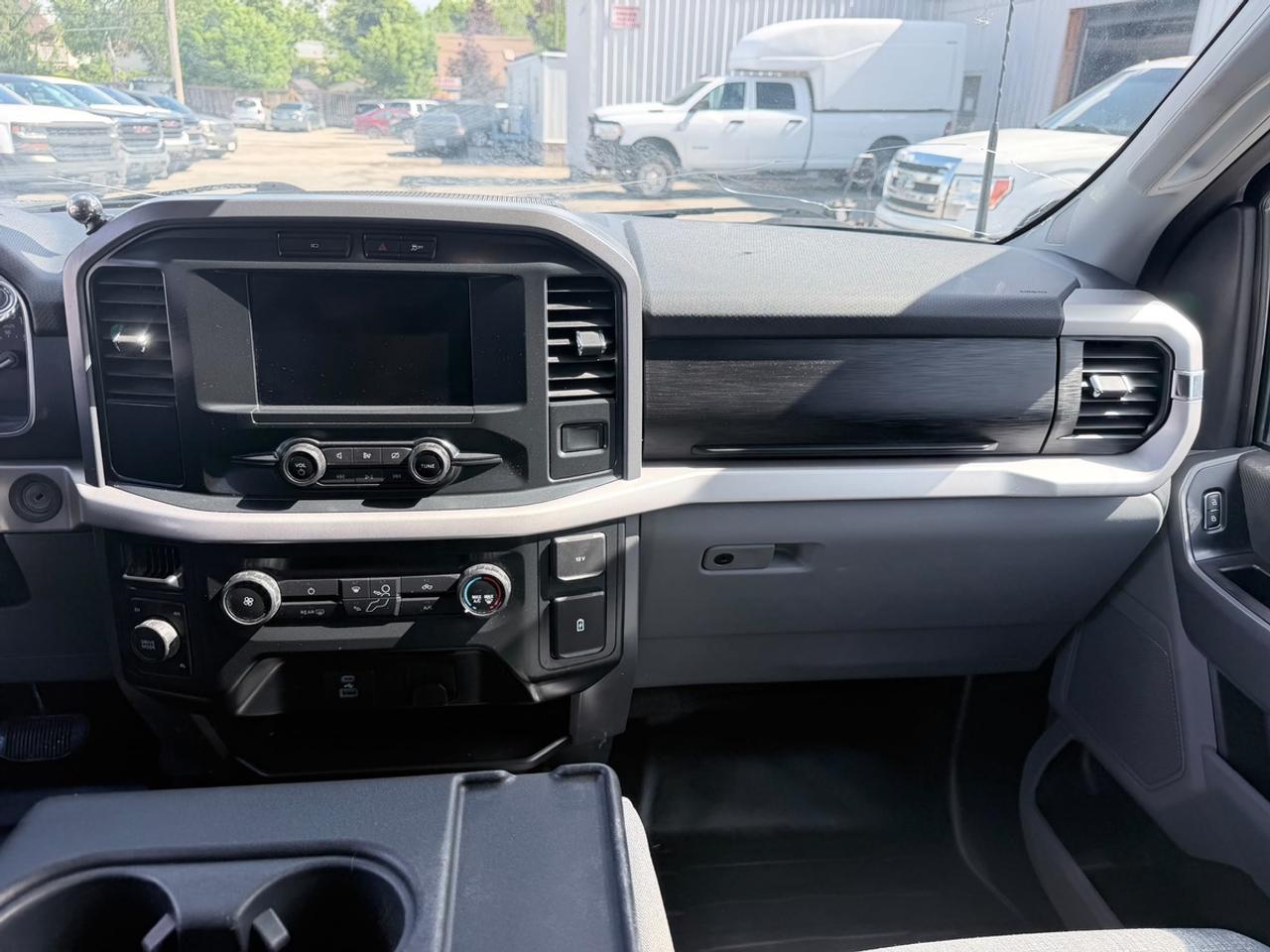 2022 Ford F-150 XLT Photo
