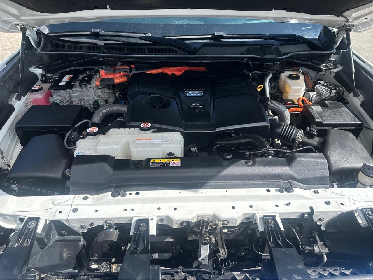 2022 Toyota Tundra 1794 Platinum Hybrid Photo