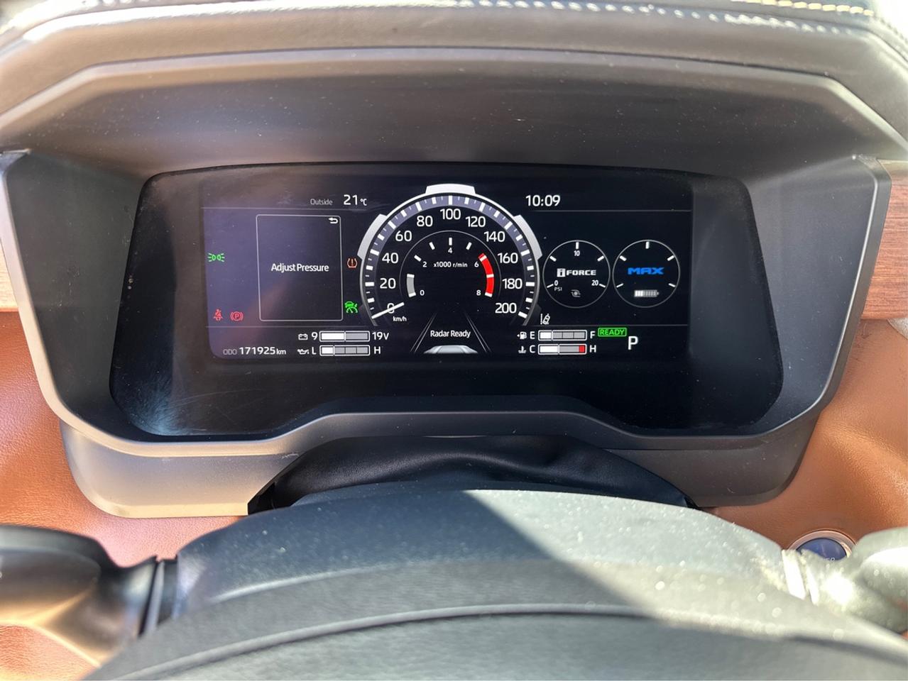2022 Toyota Tundra 1794 Platinum Hybrid Photo