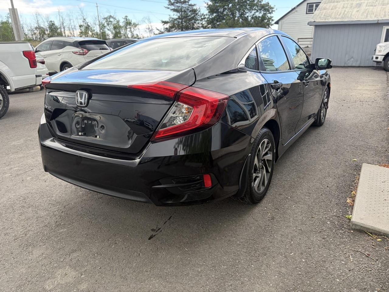 2017 Honda Civic EX (CVT) 4dr Sedan Photo