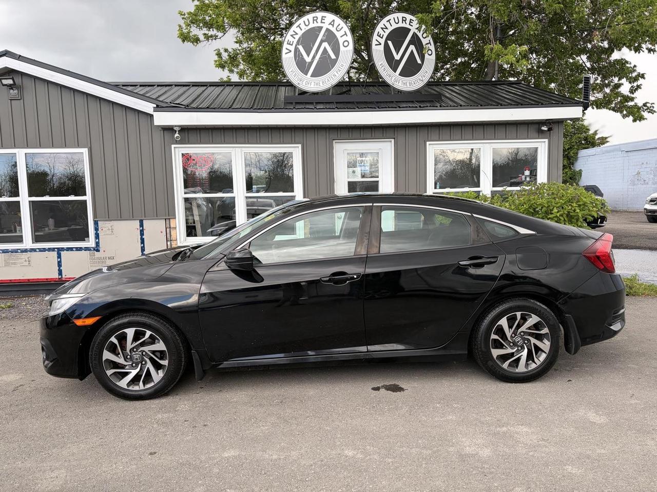 2017 Honda Civic EX (CVT) 4dr Sedan Photo