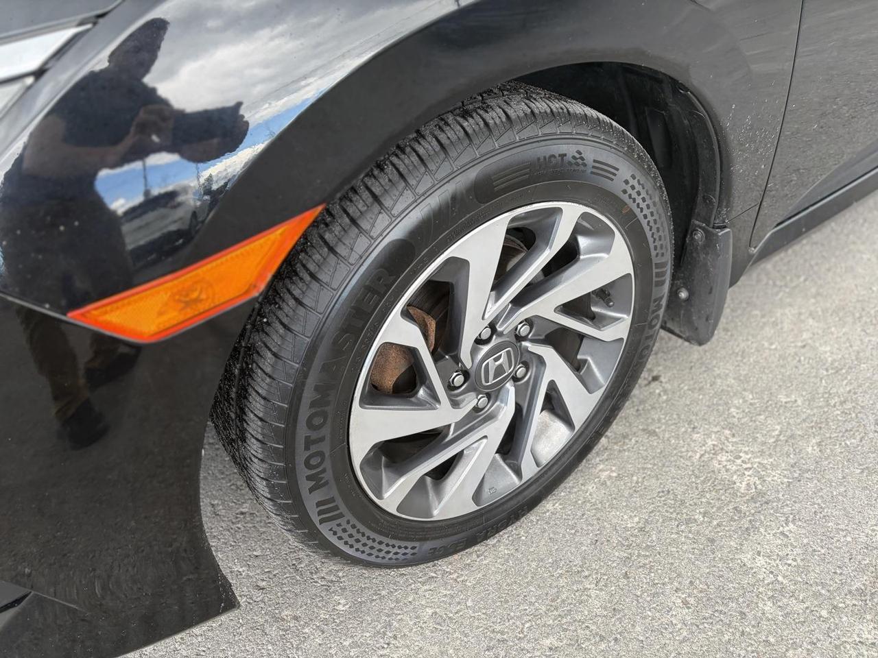 2017 Honda Civic EX (CVT) 4dr Sedan Photo