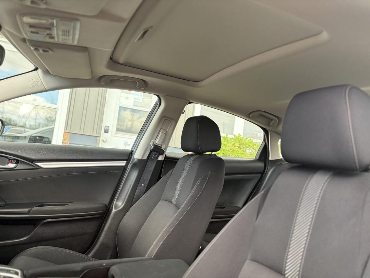 2017 Honda Civic EX (CVT) 4dr Sedan Photo