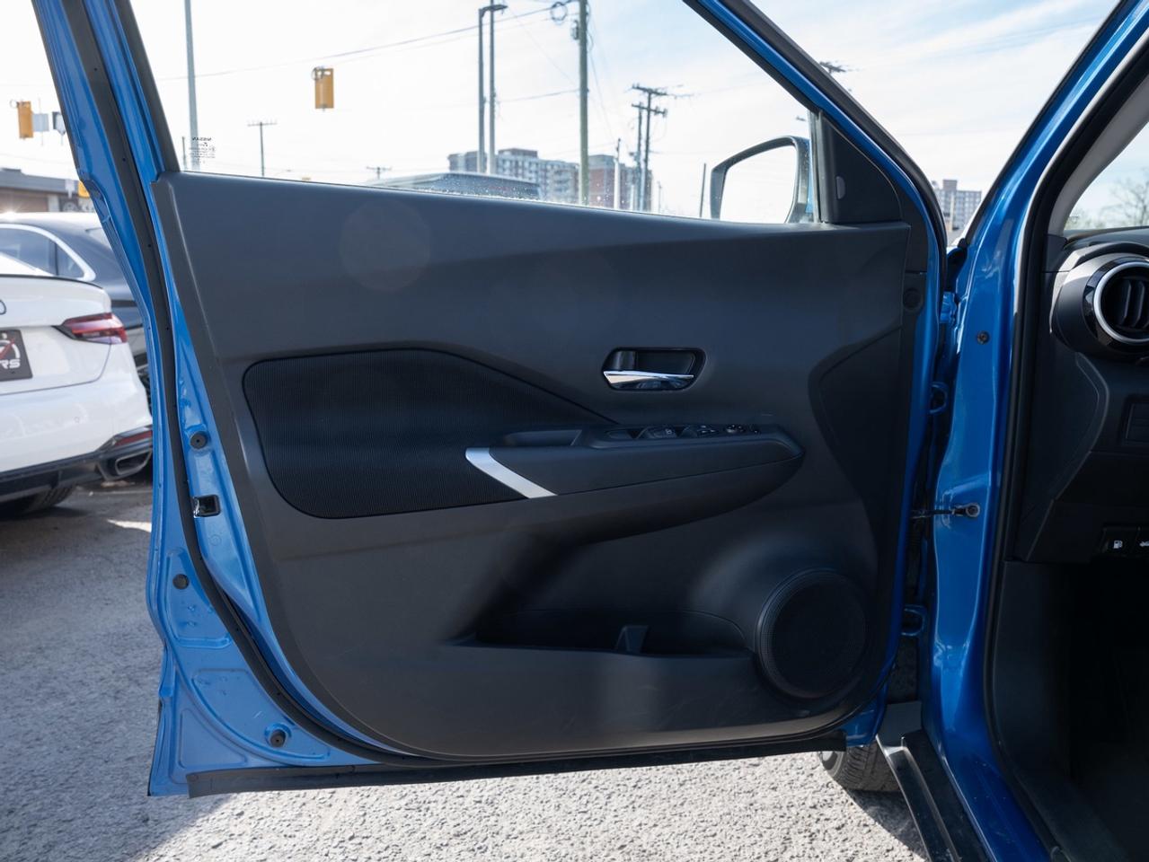 2023 Nissan Kicks SV Photo