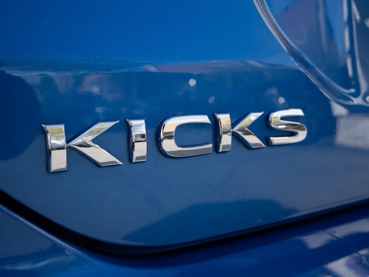 2023 Nissan Kicks SV Photo