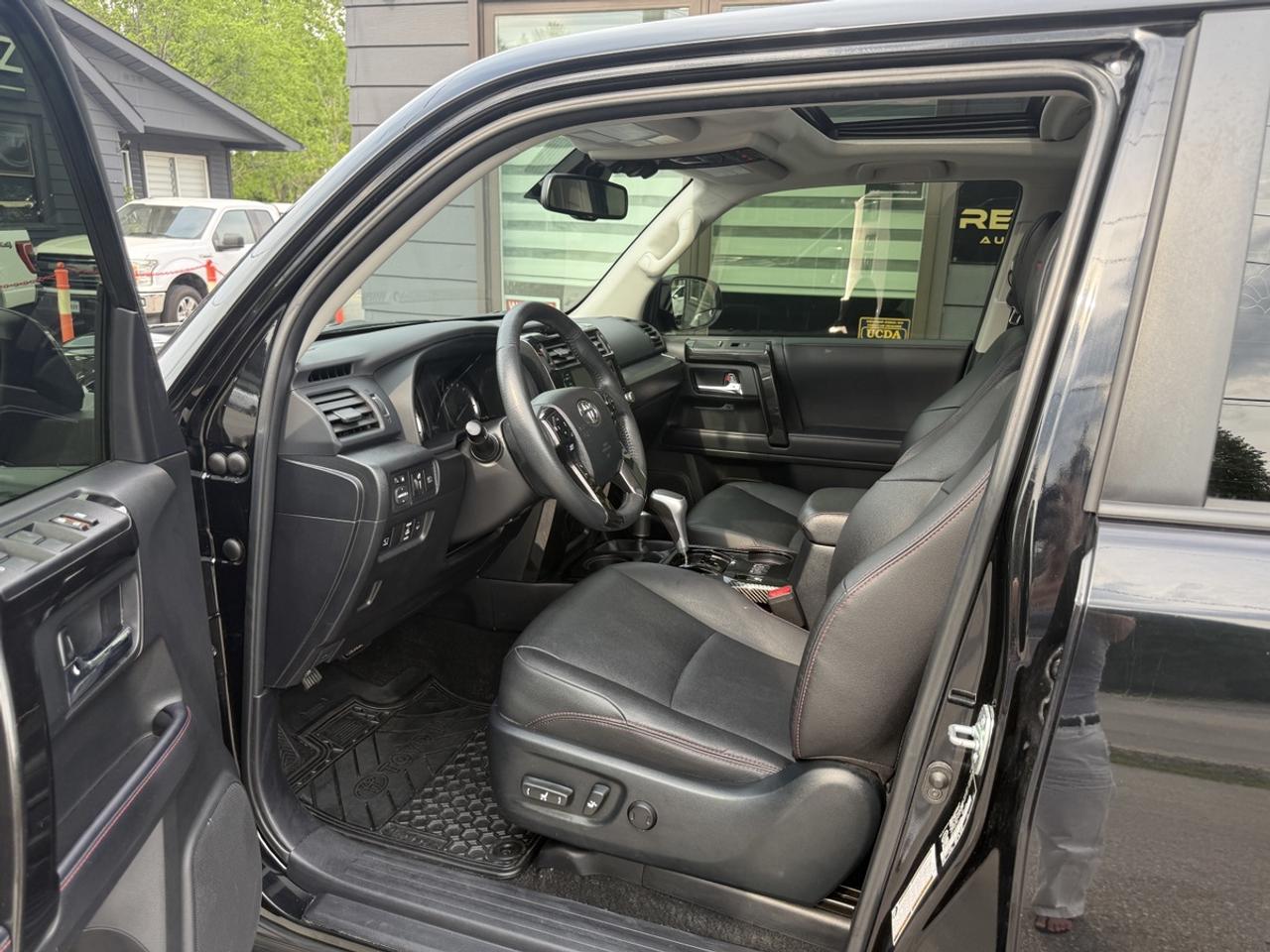 2022 Toyota 4Runner TRD Off Road Premium Photo