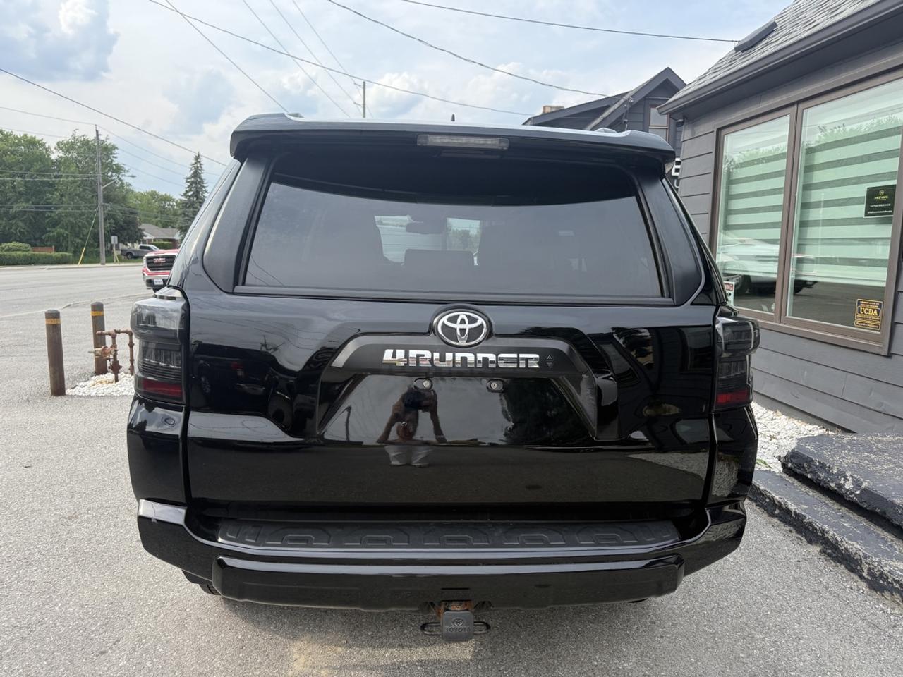 2022 Toyota 4Runner TRD Off Road Premium Photo