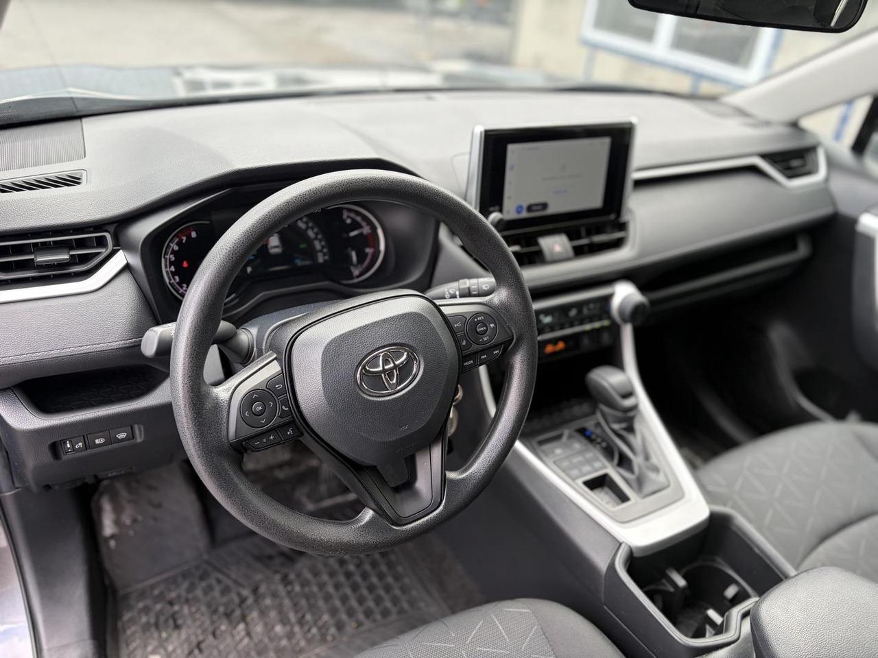2023 Toyota RAV4 LE 4dr All-wheel Drive Photo