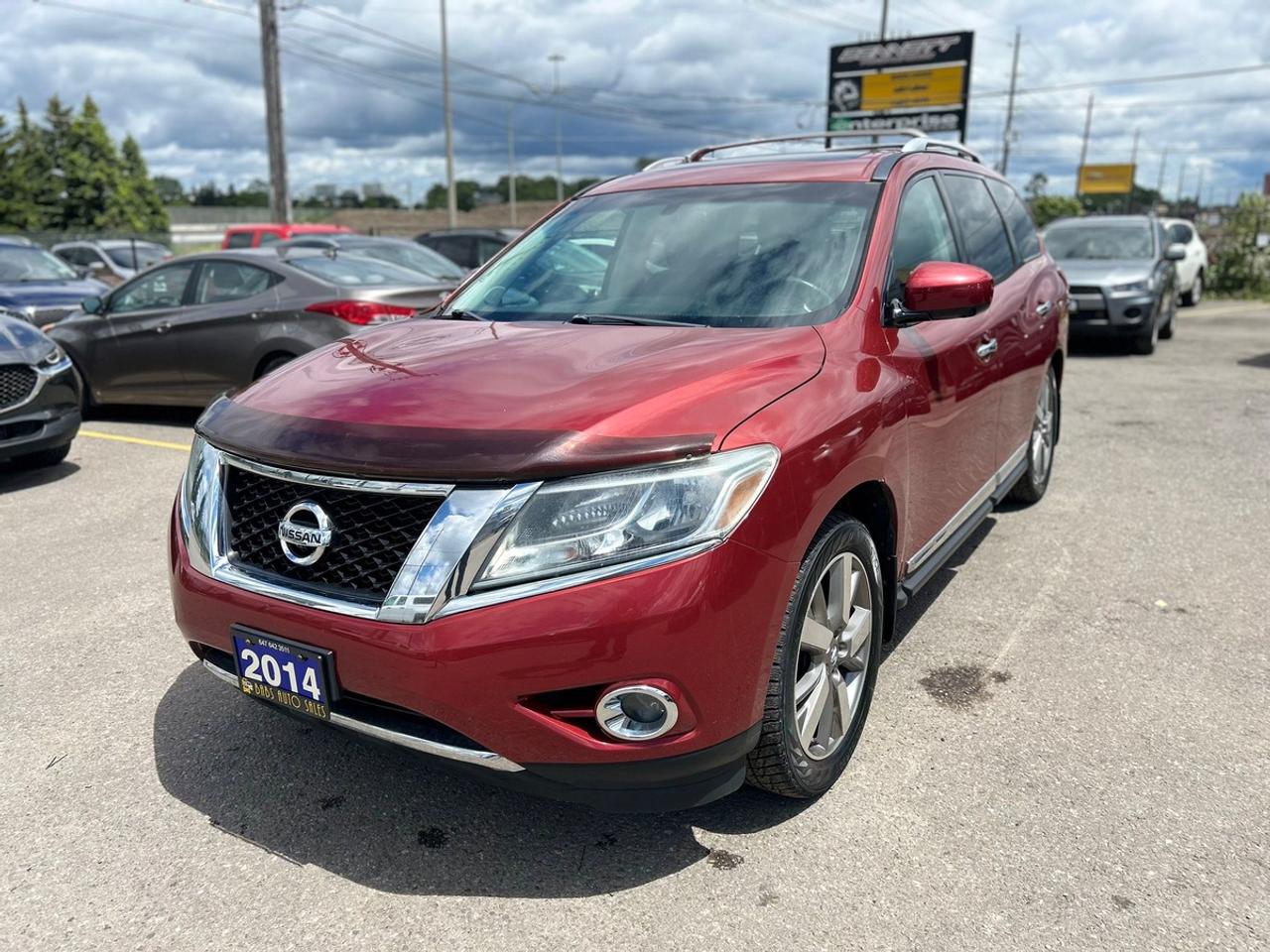 2014 Nissan Pathfinder Platinum Photo