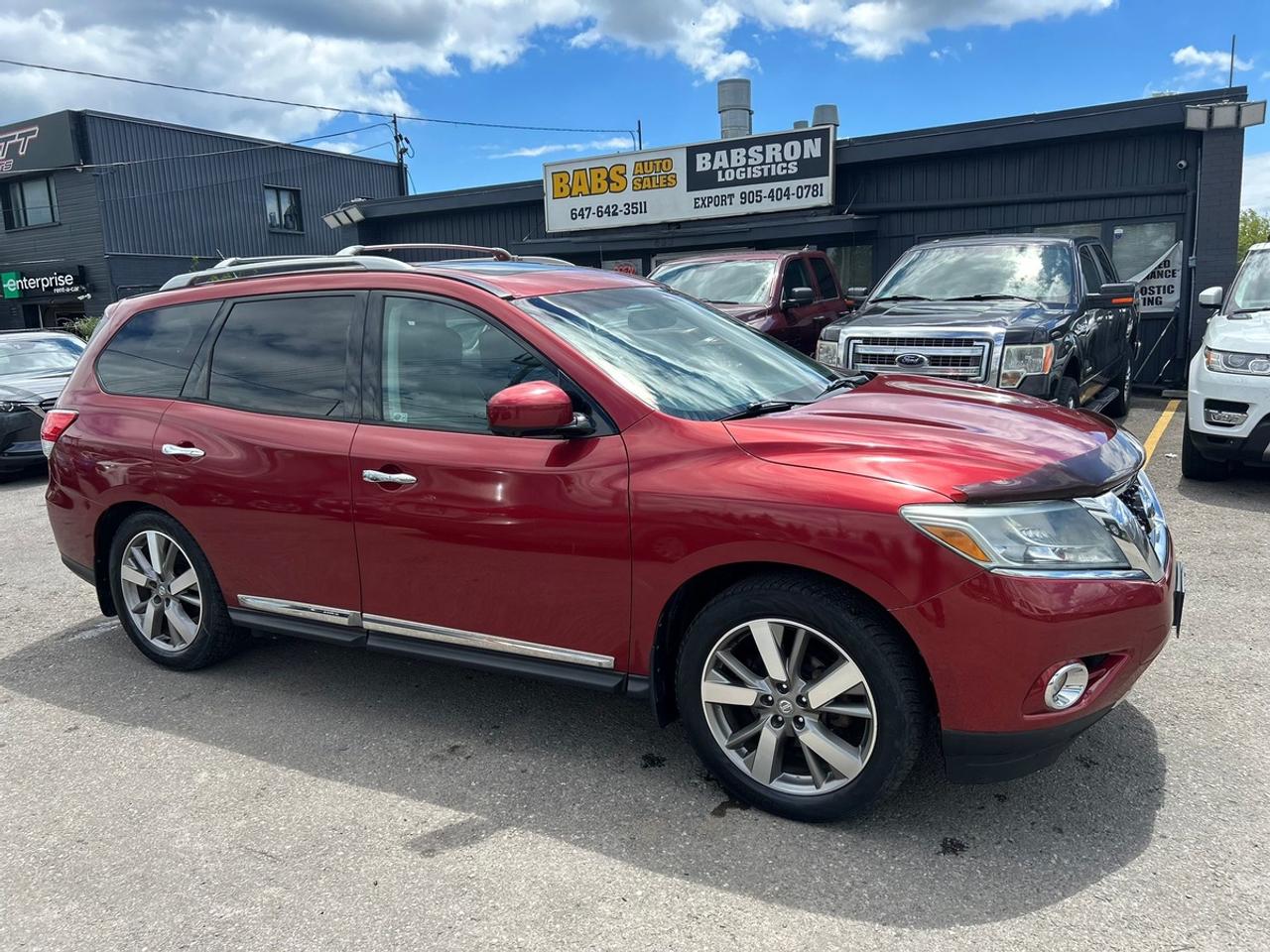 2014 Nissan Pathfinder Platinum Photo