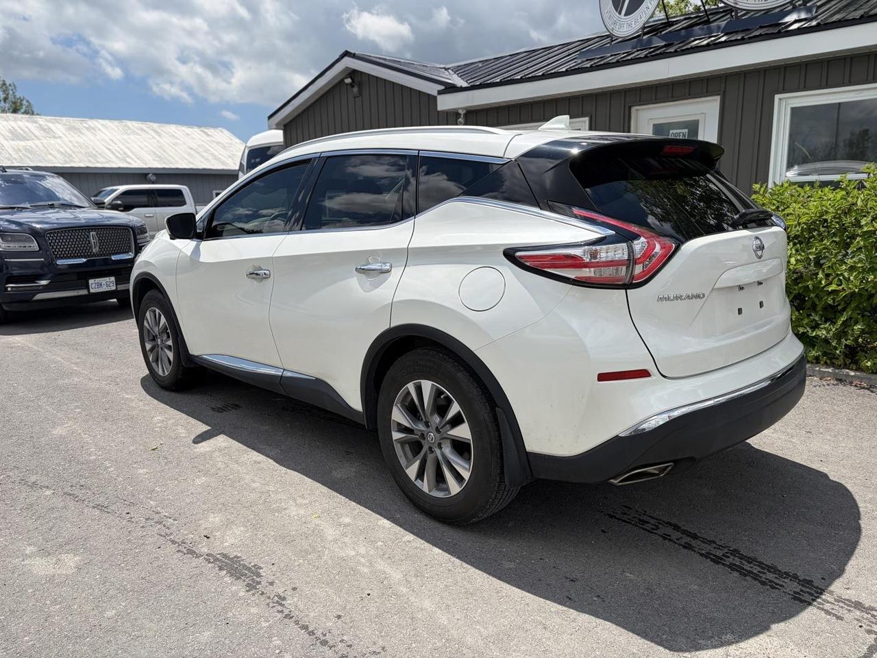 2018 Nissan Murano  Photo