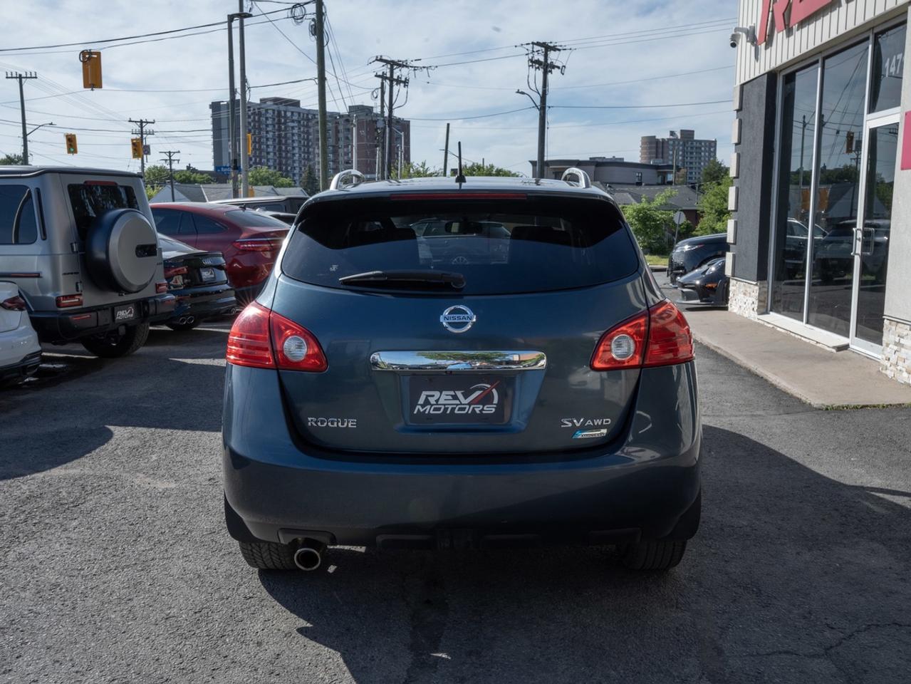 2012 Nissan Rogue SV Photo4