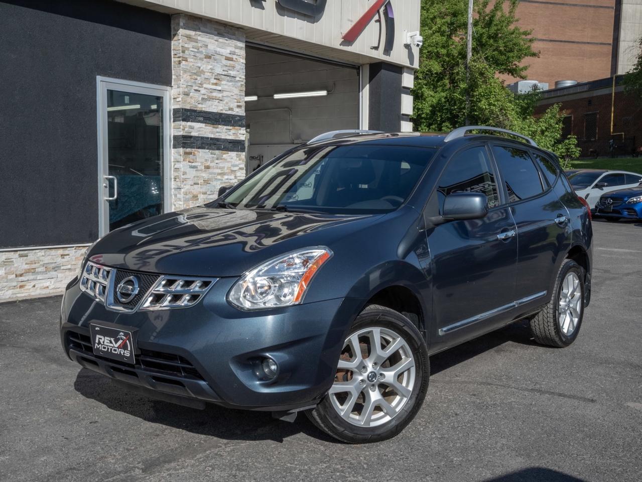 2012 Nissan Rogue SV Photo2