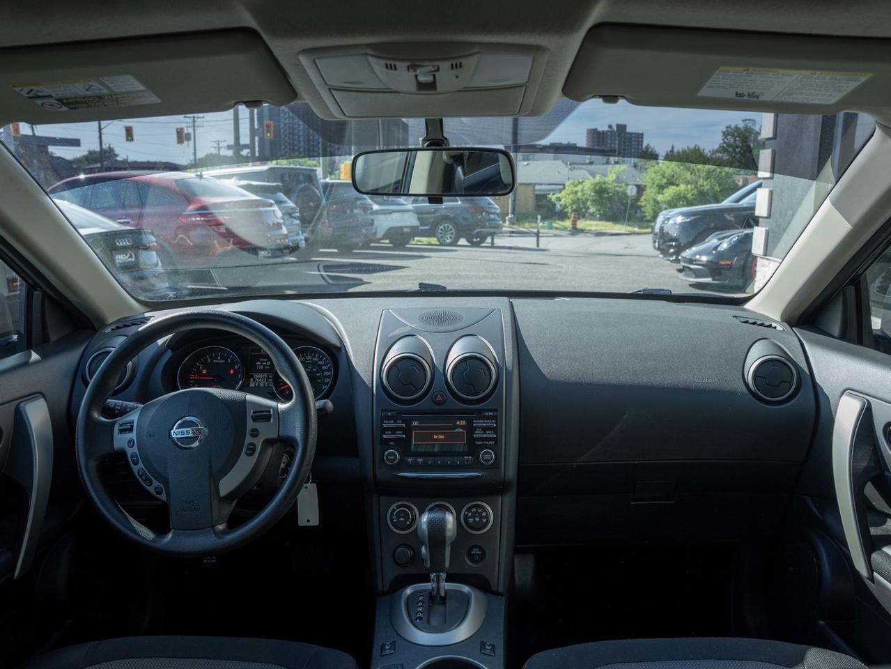 2012 Nissan Rogue SV Photo