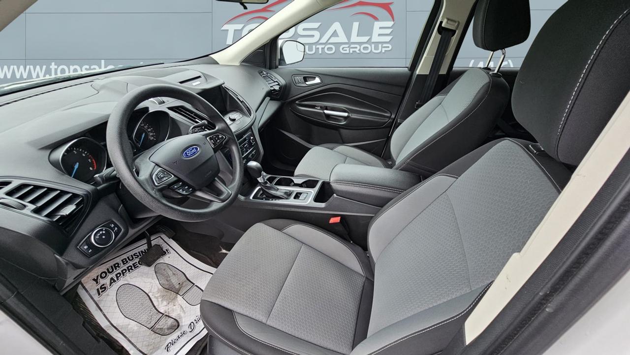 2017 Ford Escape 4WD 4dr SE Photo