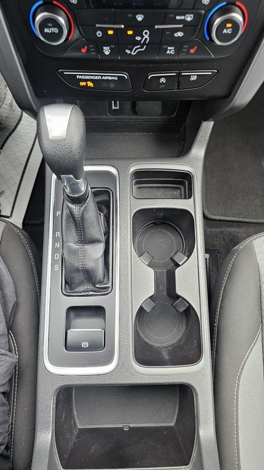2017 Ford Escape 4WD 4dr SE Photo