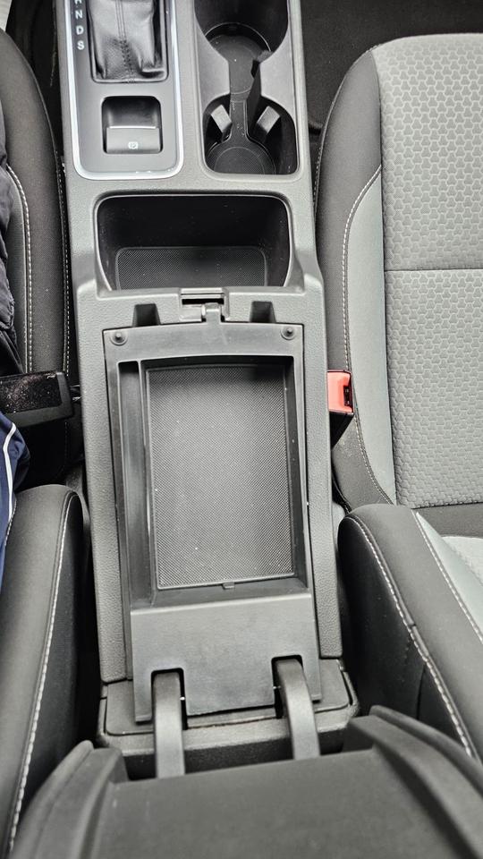 2017 Ford Escape 4WD 4dr SE Photo