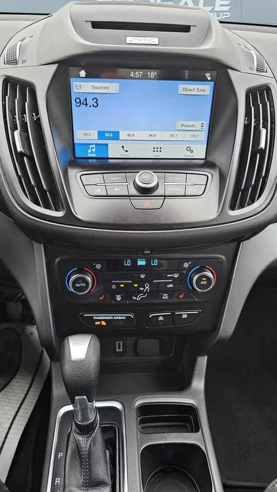 2017 Ford Escape 4WD 4dr SE Photo