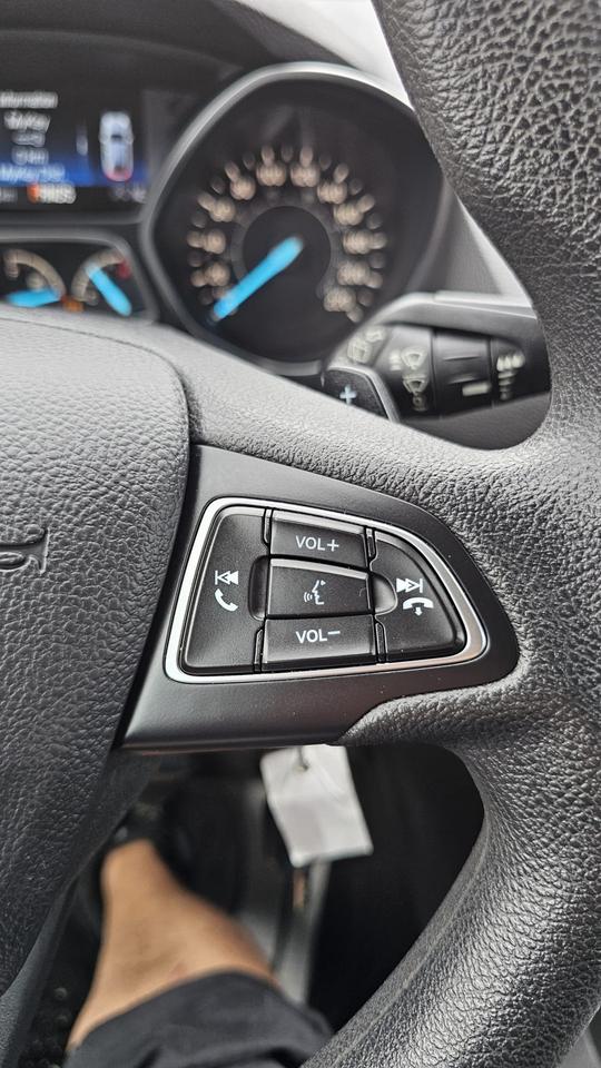 2017 Ford Escape 4WD 4dr SE Photo