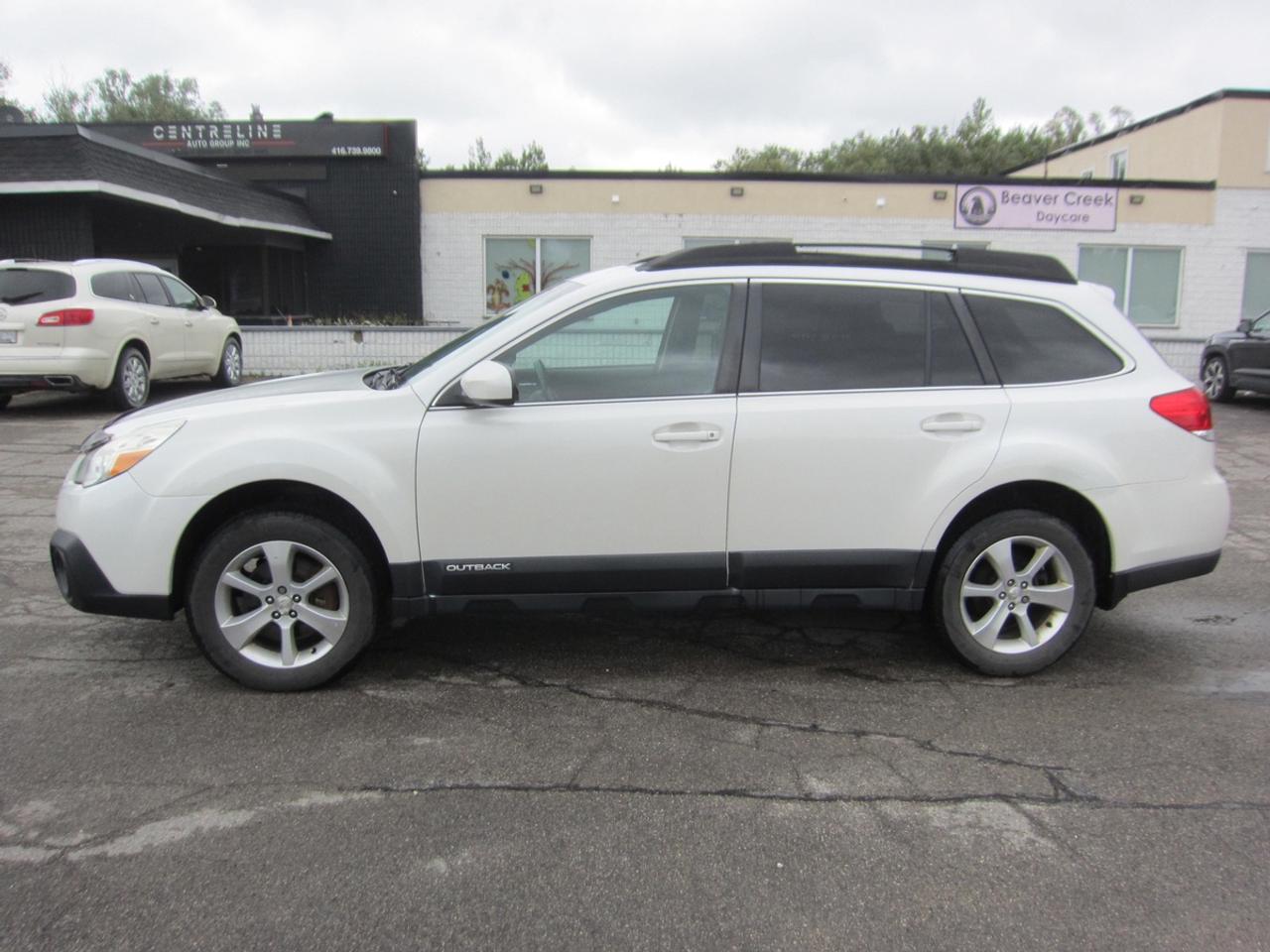 2013 Subaru Outback LIMITED Photo