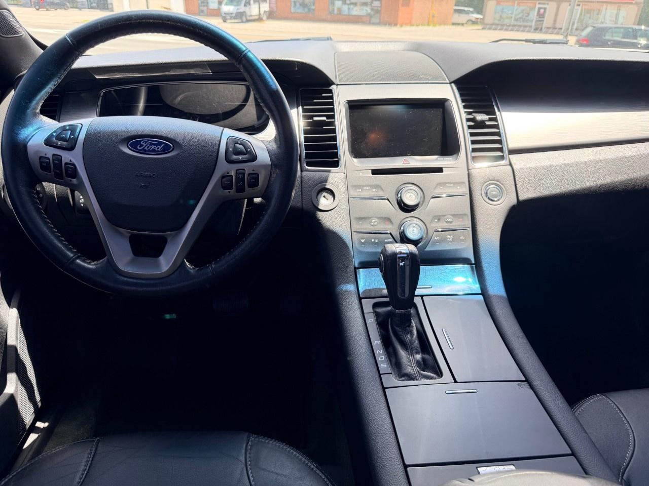 2013 Ford Taurus 4DR SDN SEL FWD Photo