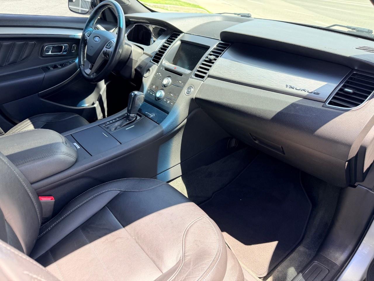 2013 Ford Taurus 4DR SDN SEL FWD Photo
