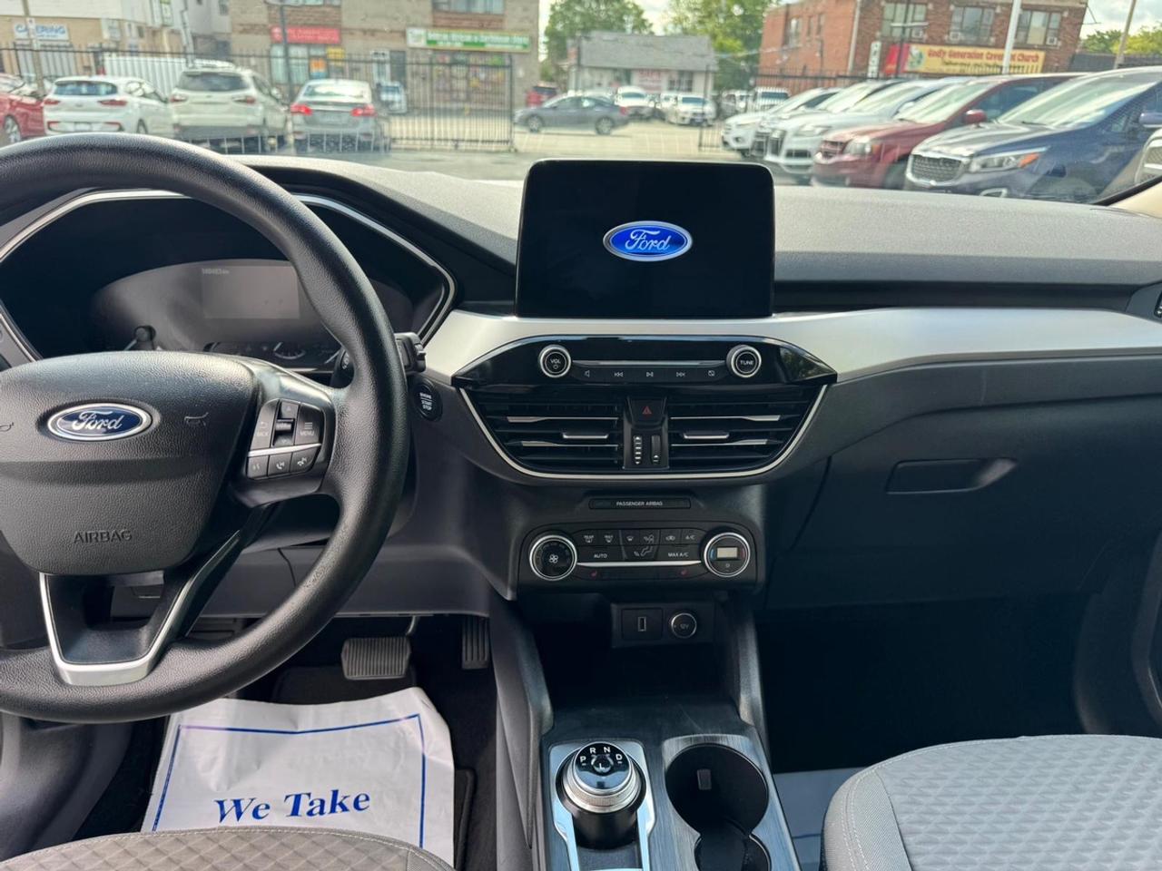 2020 Ford Escape SE Photo