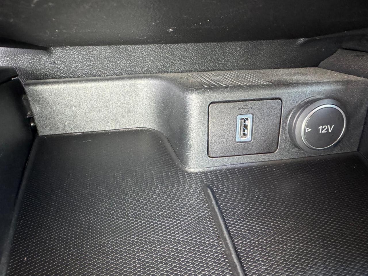 2020 Ford Escape SE Photo
