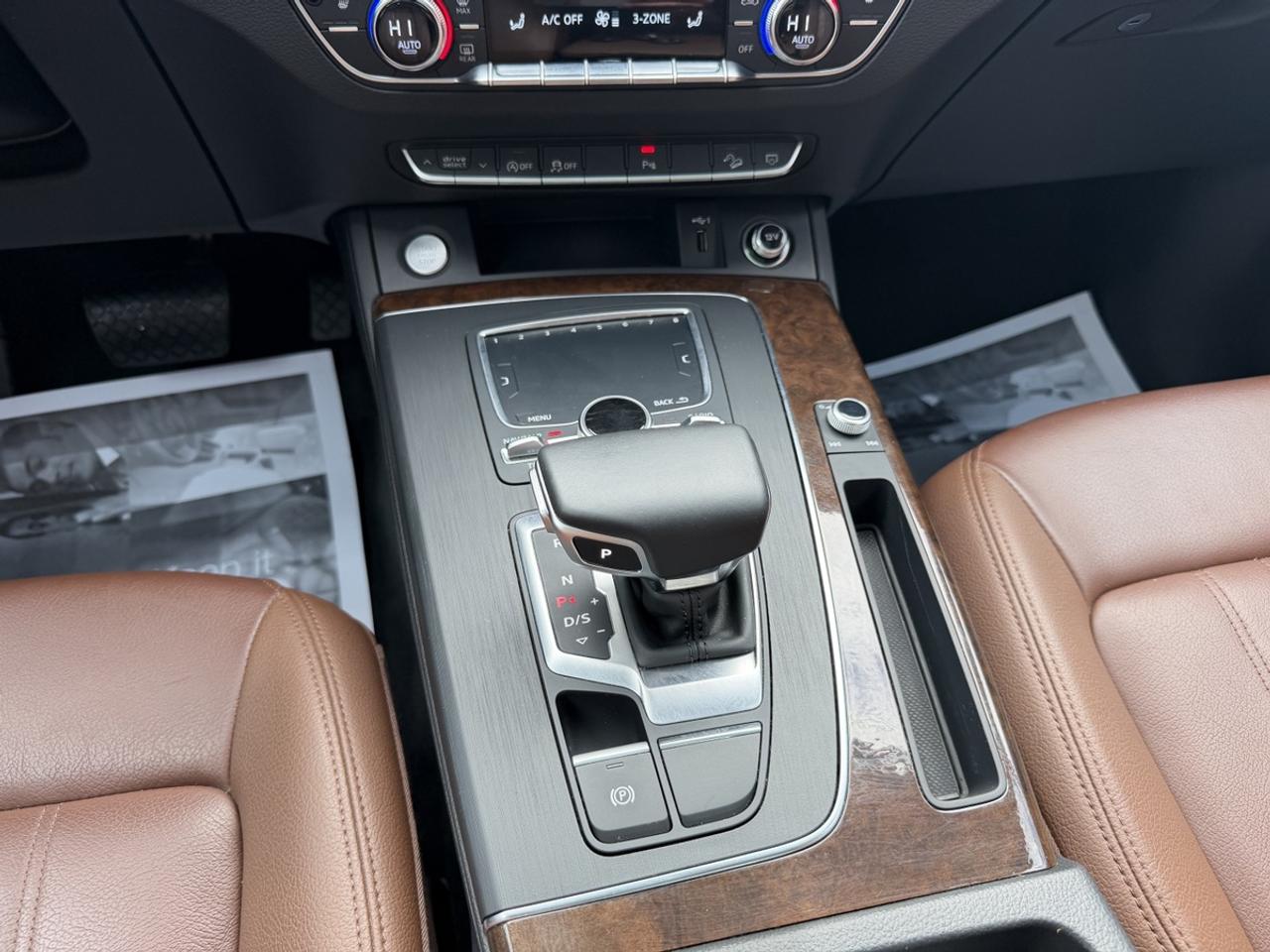 2020 Audi Q5 Technik Photo