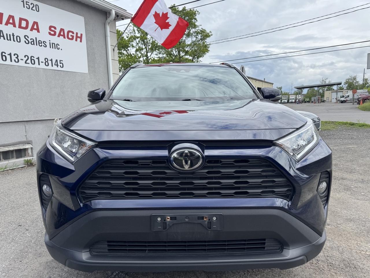 2019 Toyota RAV4 XLE Photo