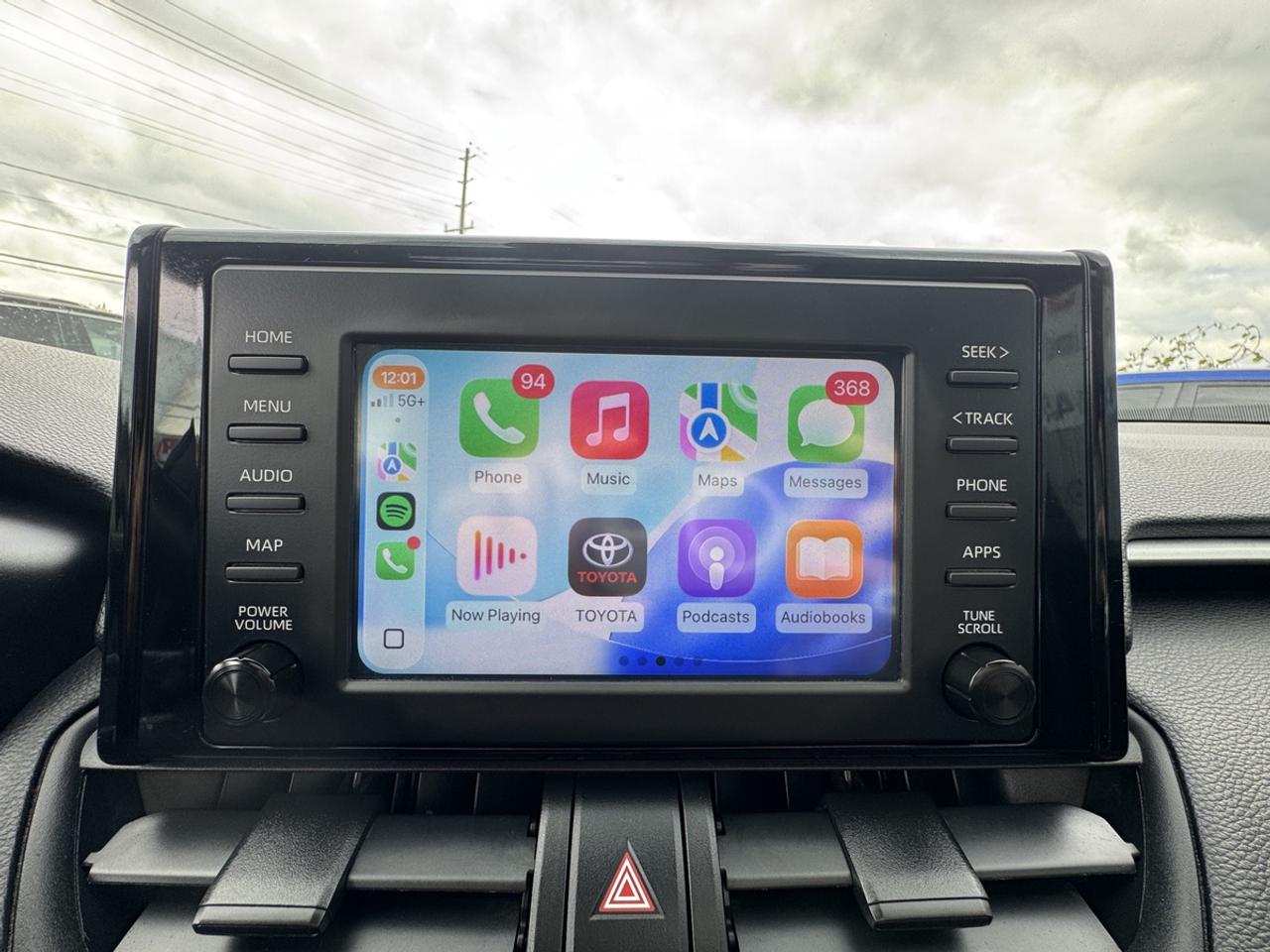 2019 Toyota RAV4 XLE Photo
