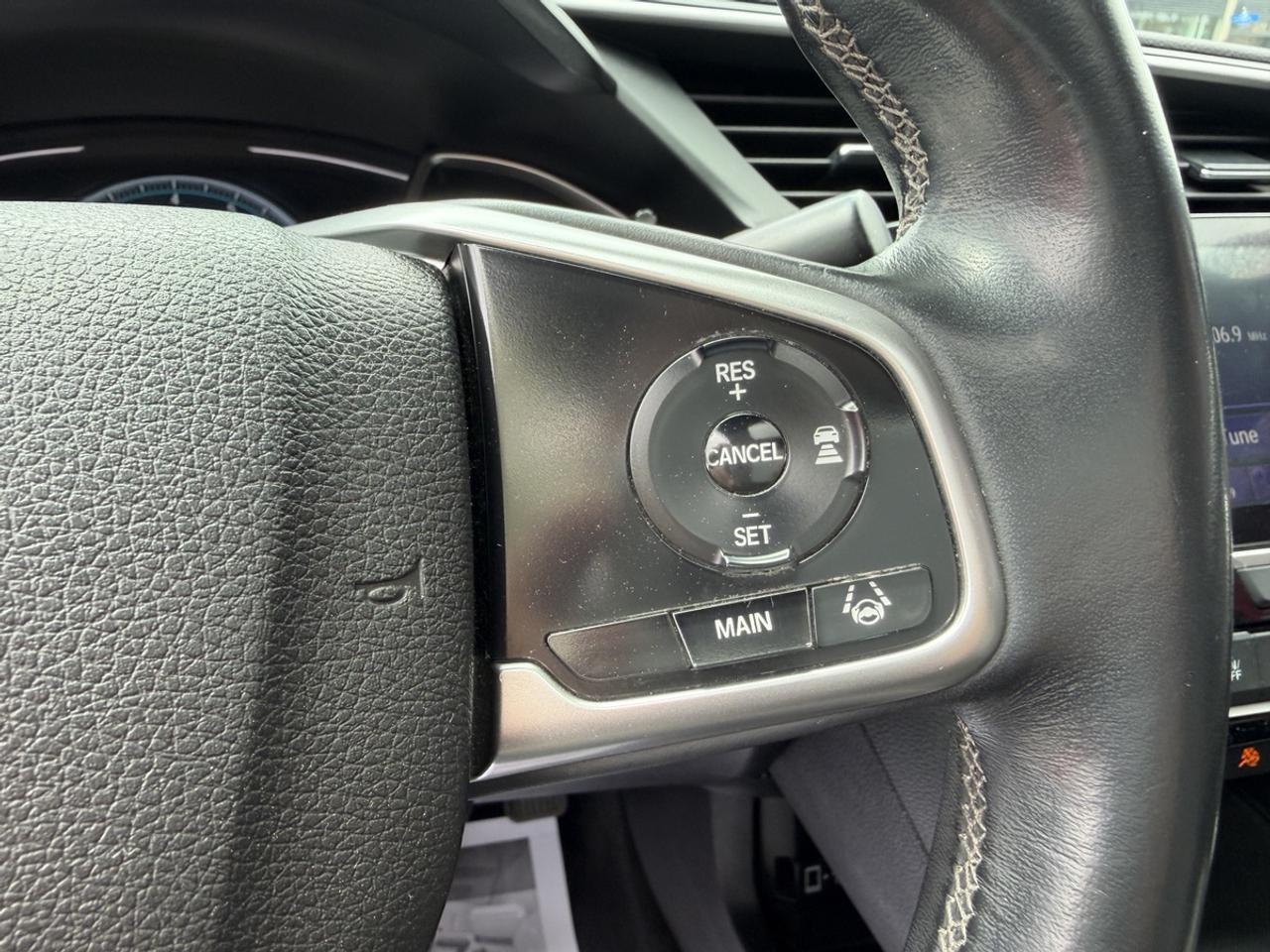 2017 Honda Civic EX Coupe Photo