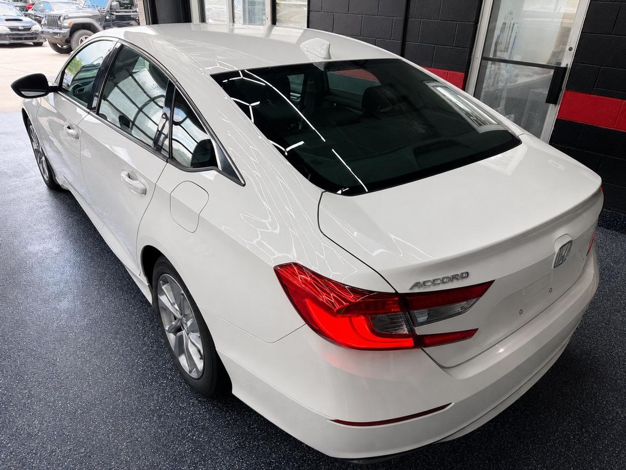 2020 Honda Accord LX Photo3