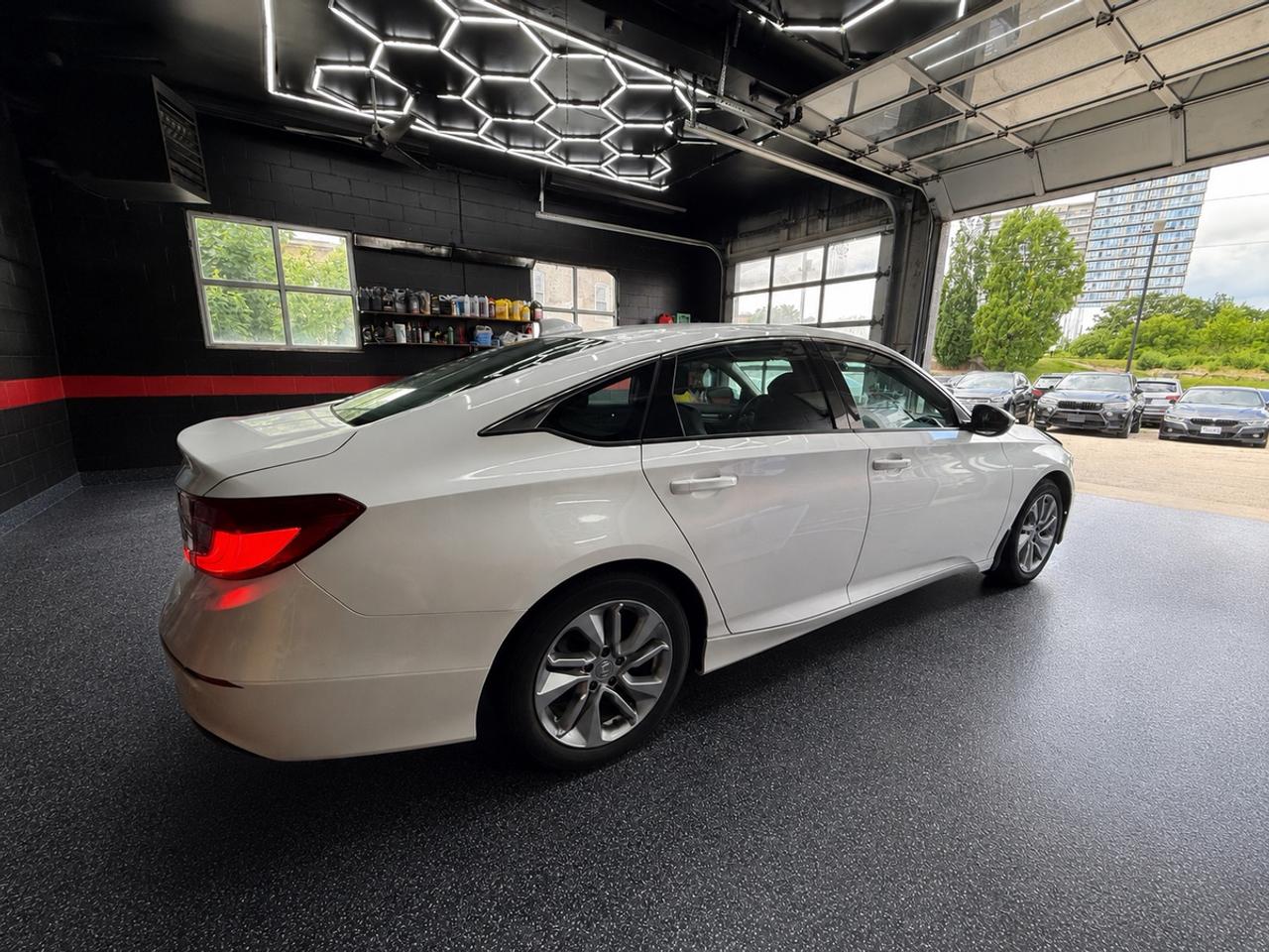 2020 Honda Accord LX Photo