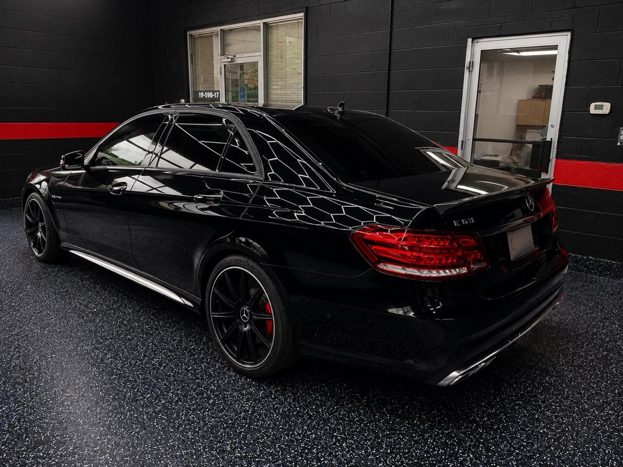 2015 Mercedes-Benz E-Class E63 AMG Photo2