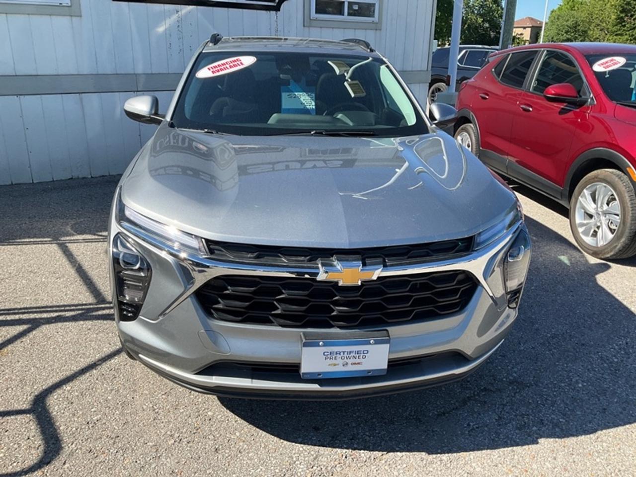 2025 Chevrolet Trax LT Photo