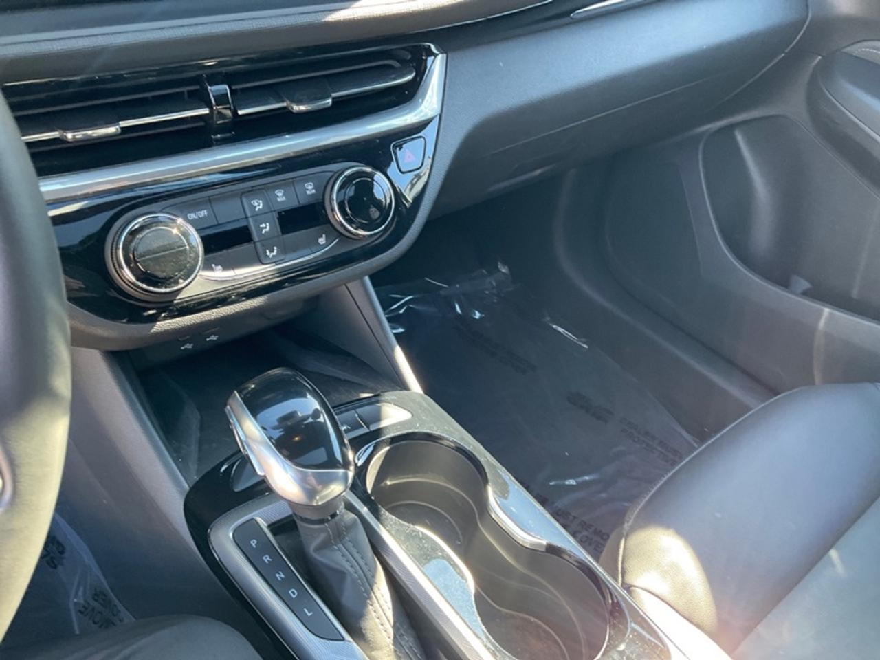 2024 Buick Envista Sport Touring Photo