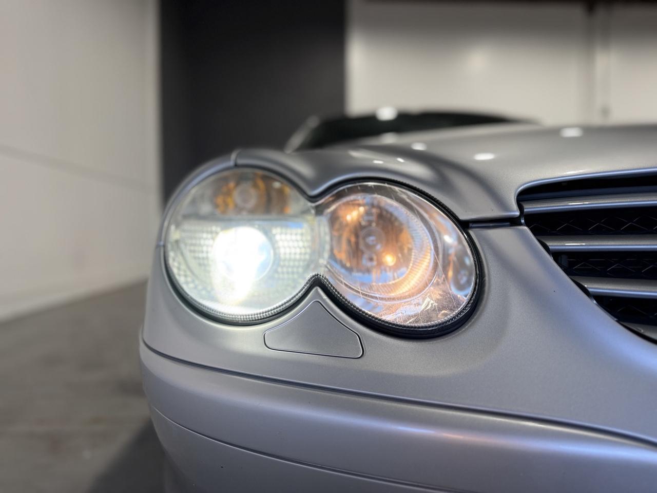 2005 Mercedes-Benz SL-Class SL500 Photo
