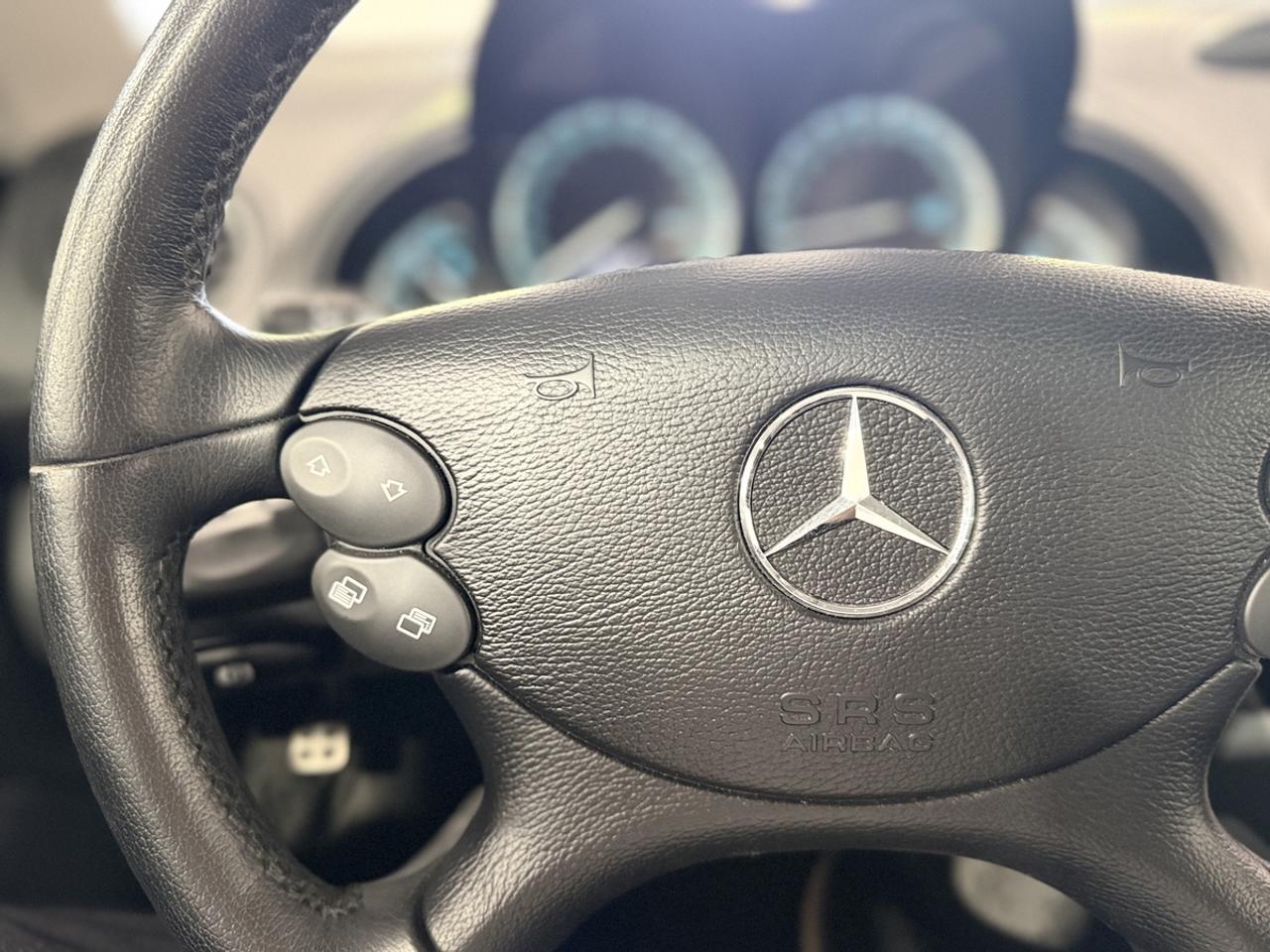 2005 Mercedes-Benz SL-Class SL500 Photo