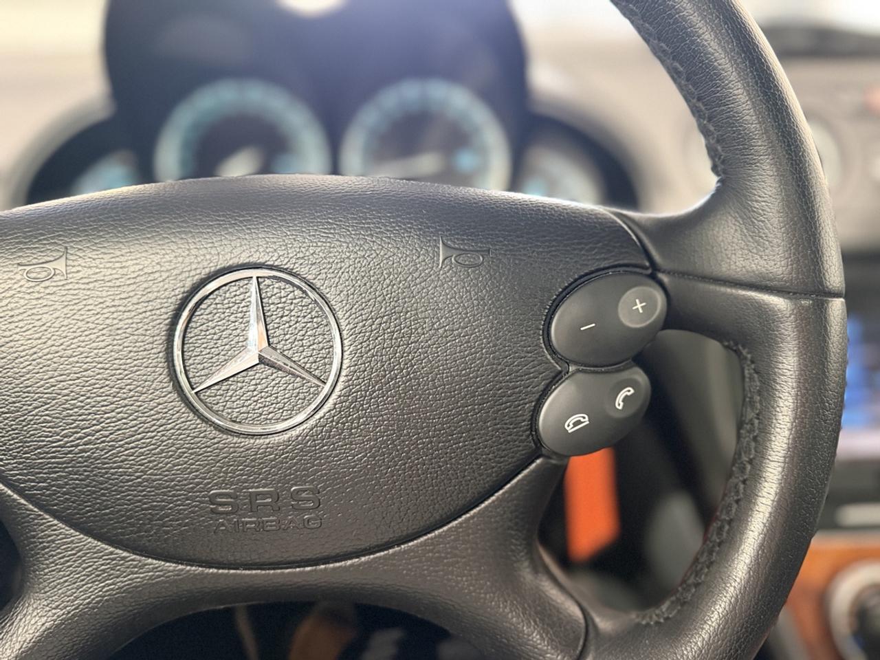 2005 Mercedes-Benz SL-Class SL500 Photo