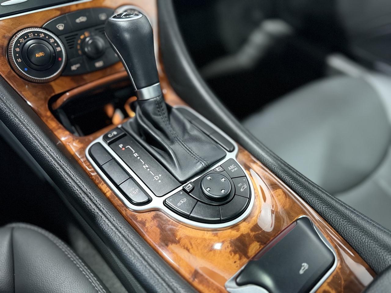 2005 Mercedes-Benz SL-Class SL500 Photo