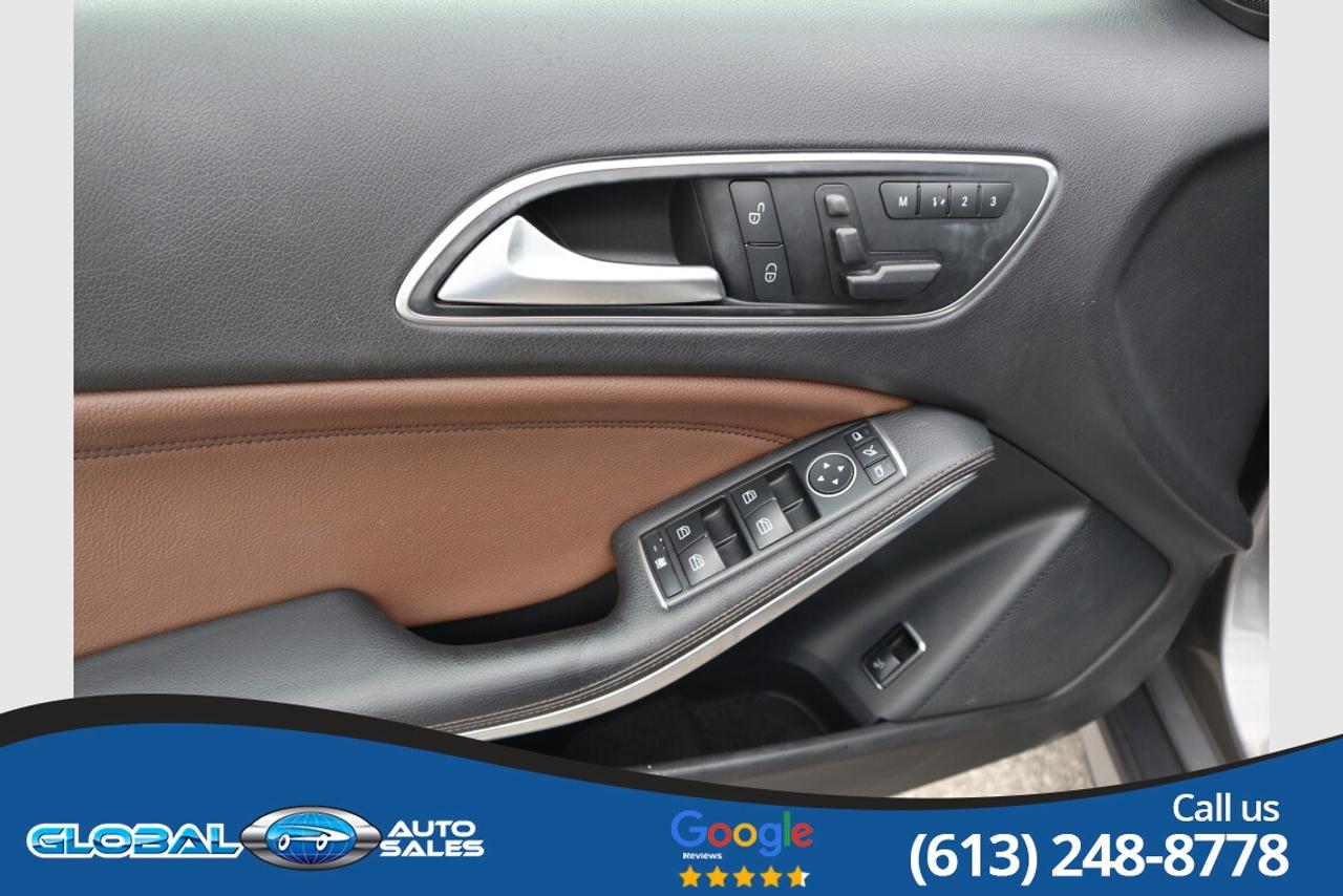 2015 Mercedes-Benz GLA-Class GLA250 4MATIC Photo