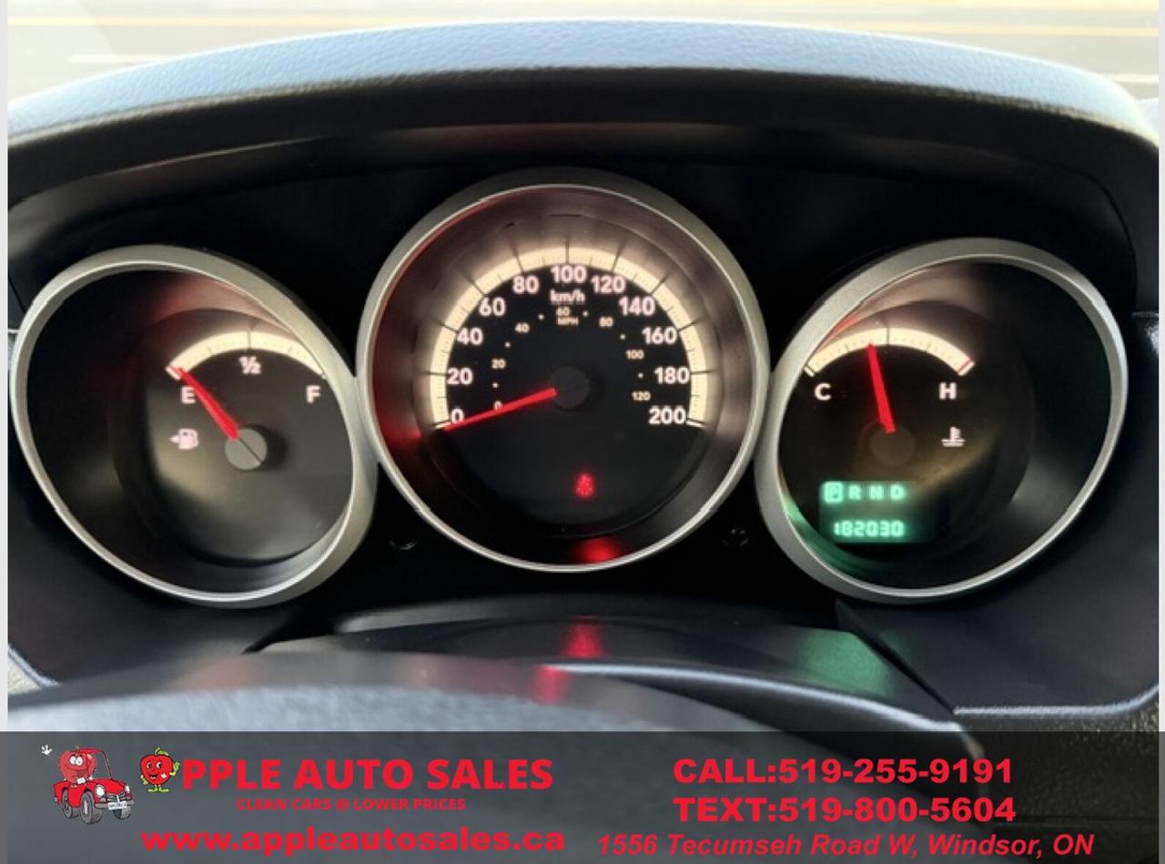2010 Dodge Grand Caravan SE Photo