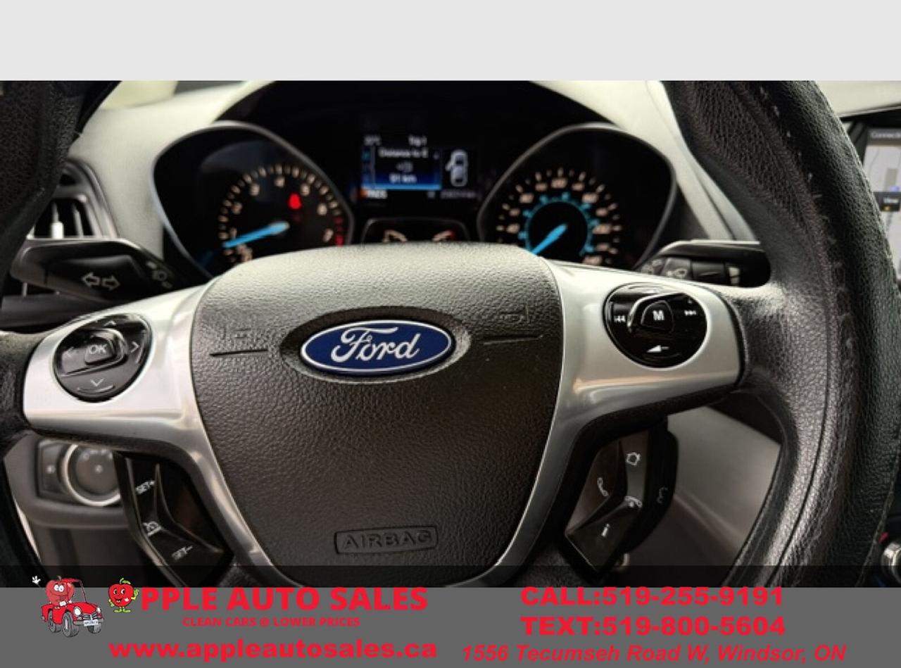2014 Ford Escape SE Photo