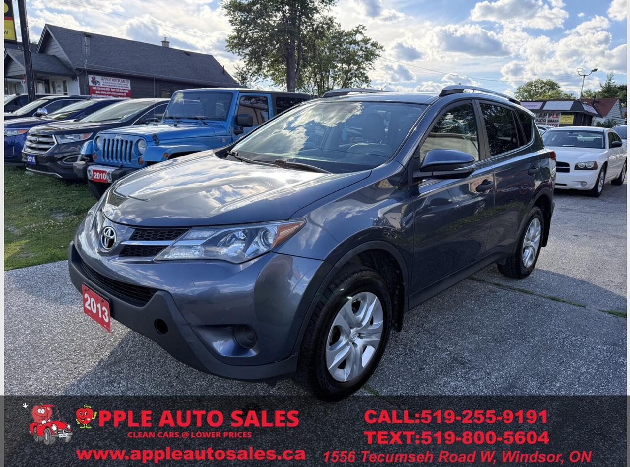 2013 Toyota RAV4 LE Photo