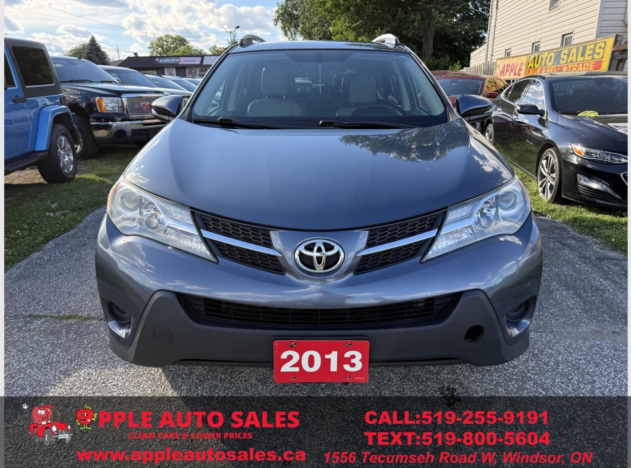 2013 Toyota RAV4 LE Photo