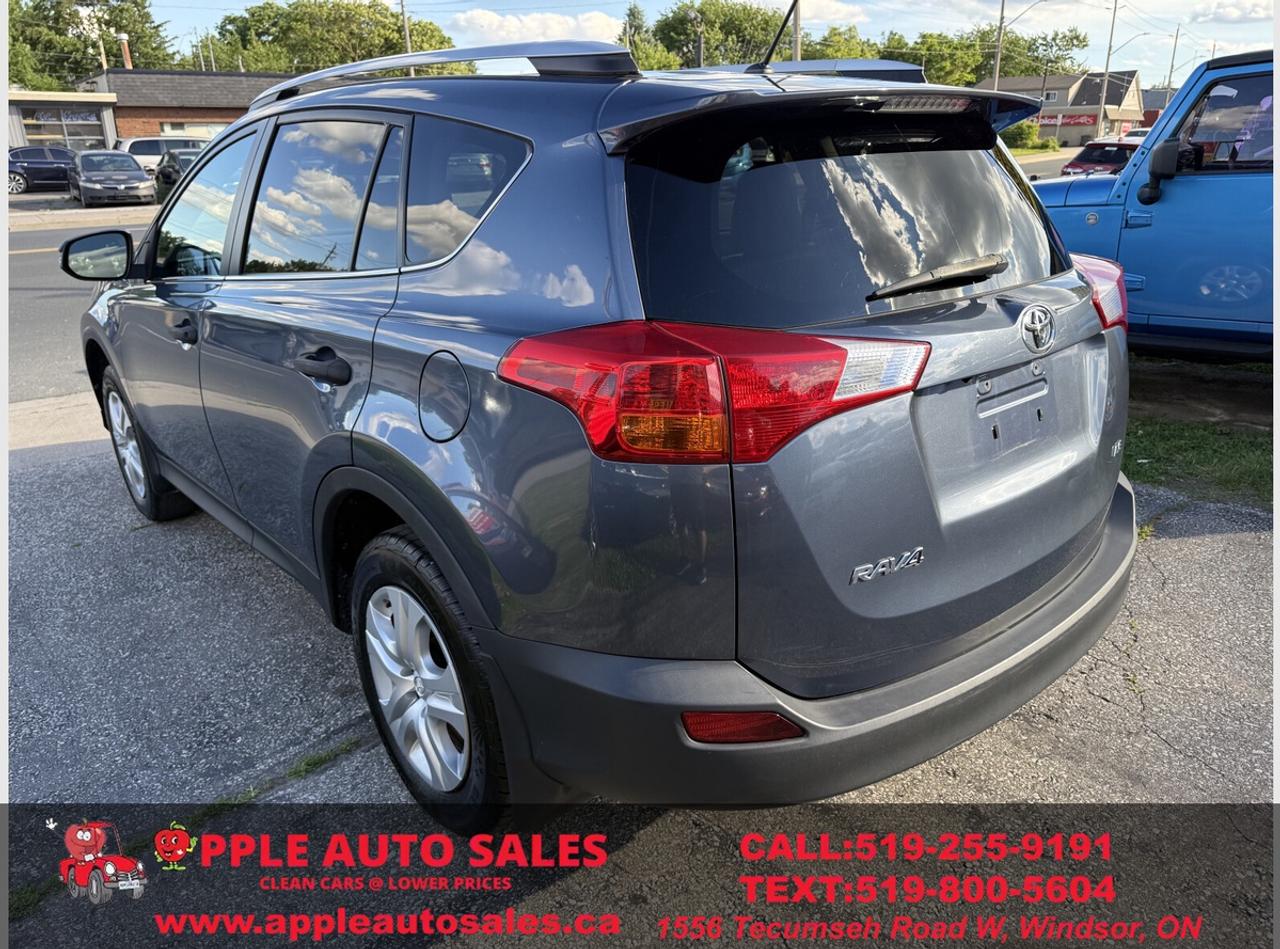 2013 Toyota RAV4 LE Photo