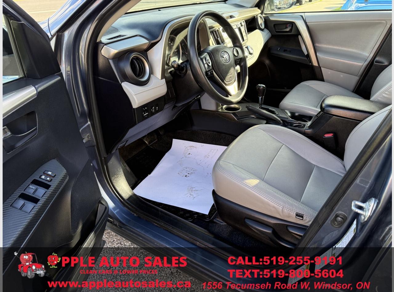 2013 Toyota RAV4 LE Photo